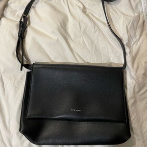 Pixie Mood Crossbody like new